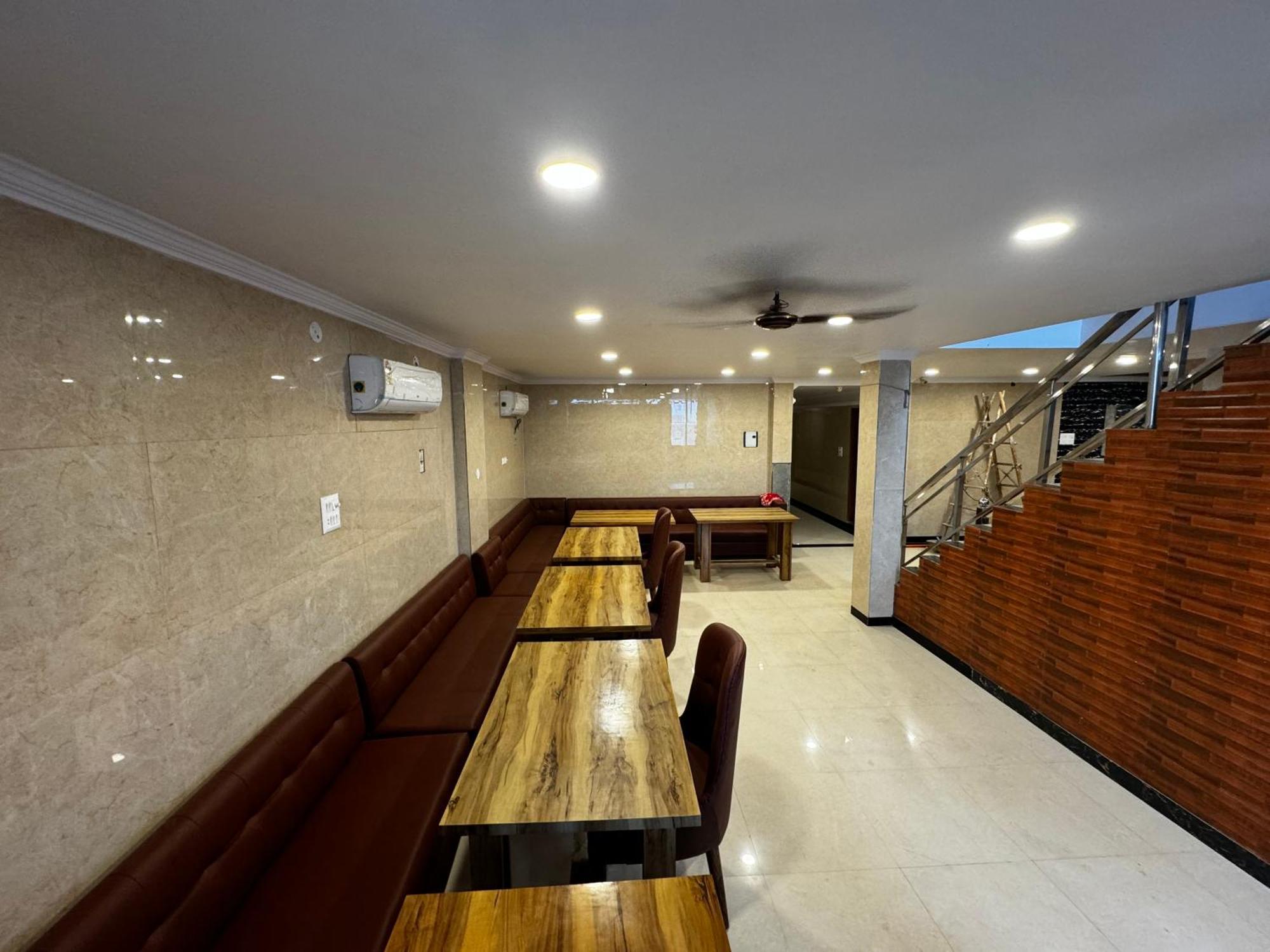 Hotel Walk Inn Faridabad Exterior foto